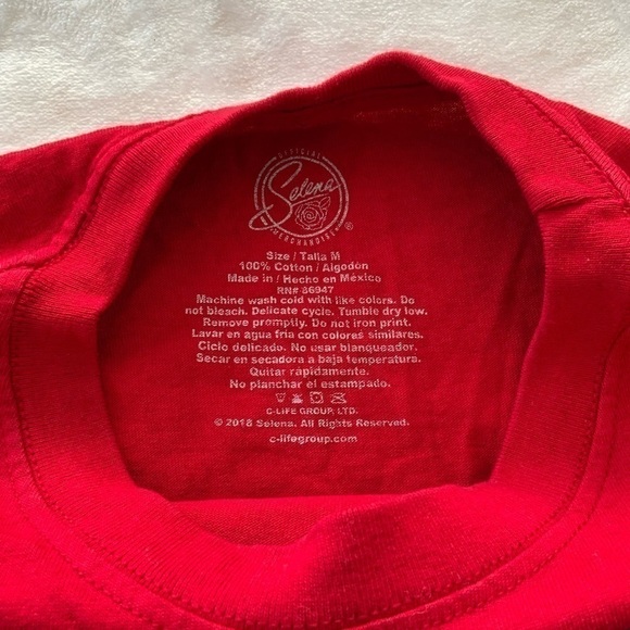 𝅺SELENA Bidi Bidi Bom Bom Cropped Tee - Picture 2 of 4